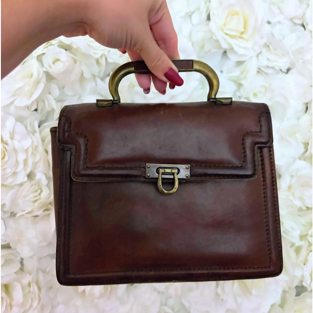 ✨ 50’S VINTAGE LUXURY BRASS HANDLE MINI PURSE GENUINE LEATHER RARE KELLY STYLE✨ - Picture 4 of 9
